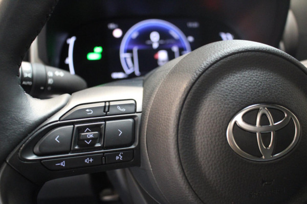 Toyota Yaris Cross 1.5 Hybrid 115 First Edition Camera|pdc|Carplay Nieuw staat