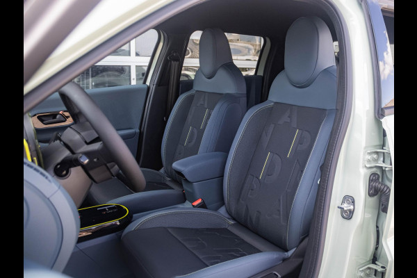 Fiat Grande Panda 1.2 Hybrid Icon | Automaat | Pack Style | PDC | Airco | Apple Carplay | Cruise Fiat Grande Panda 1.2 Hybrid Icon | Automaat | Pack Style | PDC | Airco | Apple Carplay | Cruise