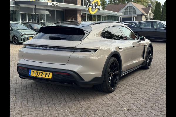 Porsche Taycan Cross Turismo 4 93 kWh / SoH 94.7% / Panoramadak / 360Camera / Passenger Display / Sportdesign + Chrono / 21'' / Bose / Luchtvering / Keyless / Stuur+Stoelverwarming / Dodehoek / DAB / ACC Porsche Taycan Cross Turismo 4 93 kWh / SoH 94.7% / Panoramadak / 360Camera / Passenger Display / Sportdesign + Chrono / 21'' / Bose / Luchtvering / Keyless / Stuur+Stoelverwarming / Dodehoek / DAB / ACC