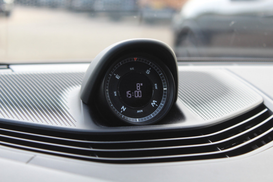 Porsche Taycan Cross Turismo 4 93 kWh / SoH 94.7% / Panoramadak / 360Camera / Passenger Display / Sportdesign + Chrono / 21'' / Bose / Luchtvering / Keyless / Stuur+Stoelverwarming / Dodehoek / DAB / ACC Porsche Taycan Cross Turismo 4 93 kWh / SoH 94.7% / Panoramadak / 360Camera / Passenger Display / Sportdesign + Chrono / 21'' / Bose / Luchtvering / Keyless / Stuur+Stoelverwarming / Dodehoek / DAB / ACC