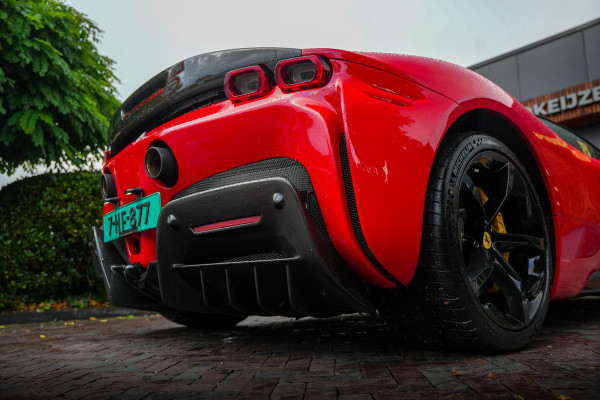 Ferrari SF90 Stradale 4.0 V8 Assetto Fiorano Fiorano Pack Carbon Fibre Daytona Racing Seats Ferrari SF90 Stradale 4.0 V8 Assetto Fiorano Fiorano Pack Carbon Fibre Daytona Racing Seats