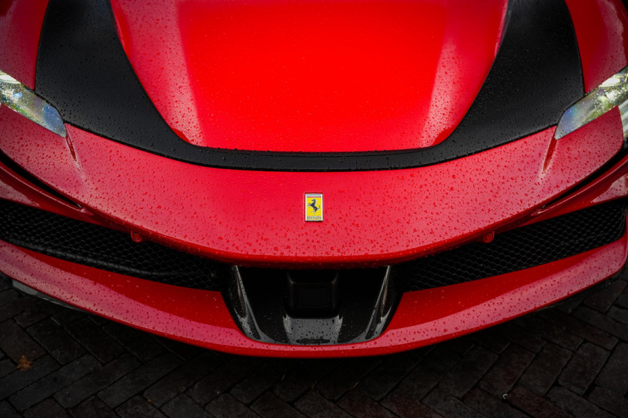 Ferrari SF90 Stradale 4.0 V8 Assetto Fiorano Fiorano Pack Carbon Fibre Daytona Racing Seats Ferrari SF90 Stradale 4.0 V8 Assetto Fiorano Fiorano Pack Carbon Fibre Daytona Racing Seats