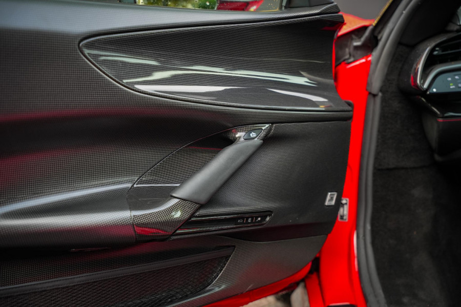 Ferrari SF90 Stradale 4.0 V8 Assetto Fiorano Fiorano Pack Carbon Fibre Daytona Racing Seats Ferrari SF90 Stradale 4.0 V8 Assetto Fiorano Fiorano Pack Carbon Fibre Daytona Racing Seats