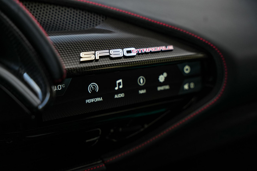 Ferrari SF90 Stradale 4.0 V8 Assetto Fiorano Fiorano Pack Carbon Fibre Daytona Racing Seats Ferrari SF90 Stradale 4.0 V8 Assetto Fiorano Fiorano Pack Carbon Fibre Daytona Racing Seats