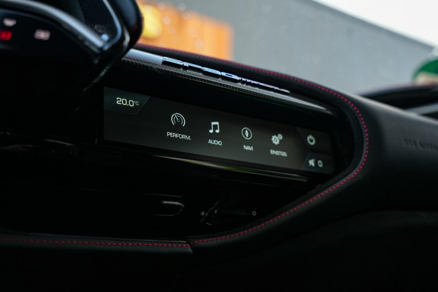 Ferrari SF90 Stradale 4.0 V8 Assetto Fiorano Fiorano Pack Carbon Fibre Daytona Racing Seats Ferrari SF90 Stradale 4.0 V8 Assetto Fiorano Fiorano Pack Carbon Fibre Daytona Racing Seats