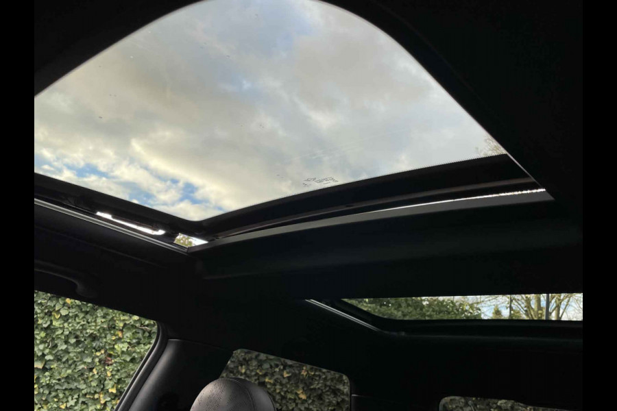 MINI Mini Electric Yours 33 kWh / SoH 95.5% / Full option! / Panoramadak / Camera / Head-up / Leder / Harman Kardon / Keyless / 17'' / CarPlay / Stoelverwarming / Matrix LED / DAB / Cruise Control MINI Mini Electric Yours 33 kWh / SoH 95.5% / Full option! / Panoramadak / Camera / Head-up / Leder / Harman Kardon / Keyless / 17'' / CarPlay / Stoelverwarming / Matrix LED / DAB / Cruise Control