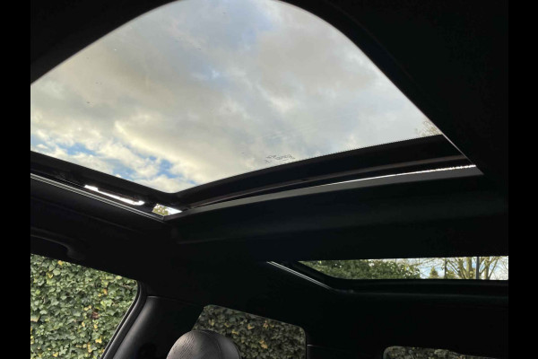 MINI Mini Electric Yours 33 kWh / SoH 95.5% / Full option! / Panoramadak / Camera / Head-up / Leder / Harman Kardon / Keyless / 17'' / CarPlay / Stoelverwarming / Matrix LED / DAB / Cruise Control MINI Mini Electric Yours 33 kWh / SoH 95.5% / Full option! / Panoramadak / Camera / Head-up / Leder / Harman Kardon / Keyless / 17'' / CarPlay / Stoelverwarming / Matrix LED / DAB / Cruise Control