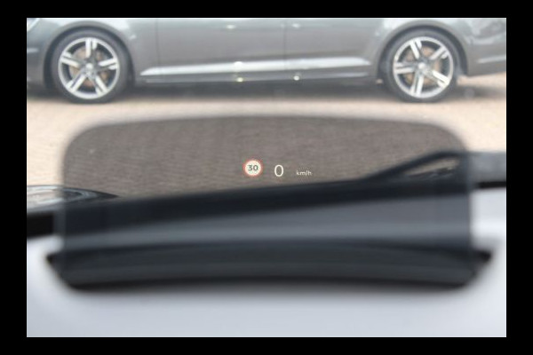 MINI Mini Electric Yours 33 kWh / SoH 95.5% / Full option! / Panoramadak / Camera / Head-up / Leder / Harman Kardon / Keyless / 17'' / CarPlay / Stoelverwarming / Matrix LED / DAB / Cruise Control MINI Mini Electric Yours 33 kWh / SoH 95.5% / Full option! / Panoramadak / Camera / Head-up / Leder / Harman Kardon / Keyless / 17'' / CarPlay / Stoelverwarming / Matrix LED / DAB / Cruise Control