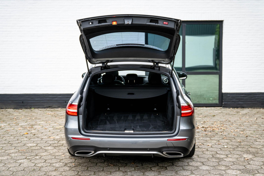 Mercedes-Benz E-Klasse Estate 350 d 258pk AMG ACC Panorama Luchtvering Pano 360c Mercedes-Benz E-Klasse Estate 350 d 258pk AMG ACC Panorama Luchtvering Pano 360c
