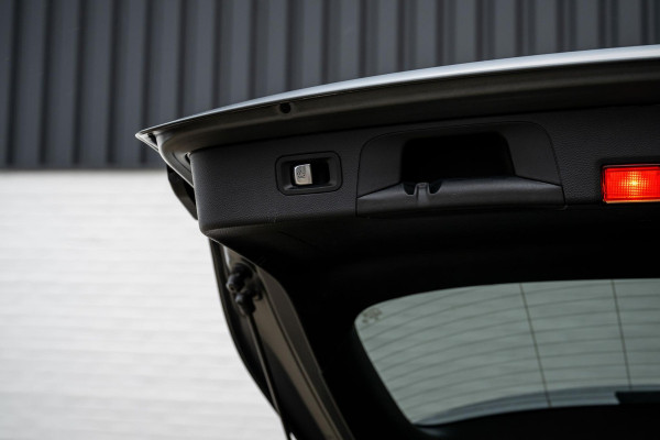 Mercedes-Benz GLC AMG 43 4MATIC Designo ACC Pano Burmester Trekhaak