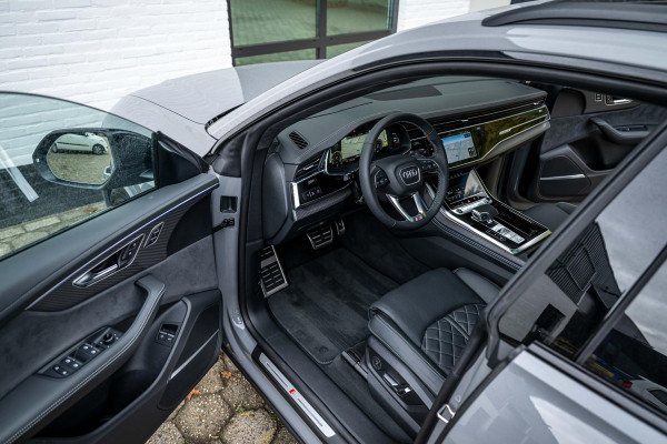 Audi Q8 60 TFSI e quattro S Competition Nightvision Nardo Audi Q8 60 TFSI e quattro S Competition Nightvision Nardo