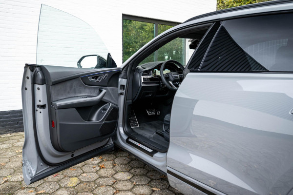 Audi Q8 60 TFSI e quattro S Competition Nightvision Nardo Audi Q8 60 TFSI e quattro S Competition Nightvision Nardo