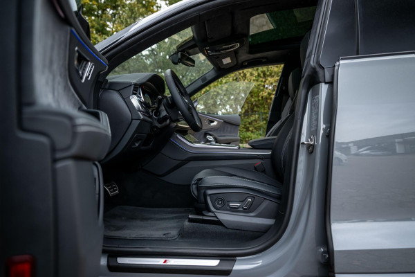 Audi Q8 60 TFSI e quattro S Competition Nightvision Nardo Audi Q8 60 TFSI e quattro S Competition Nightvision Nardo