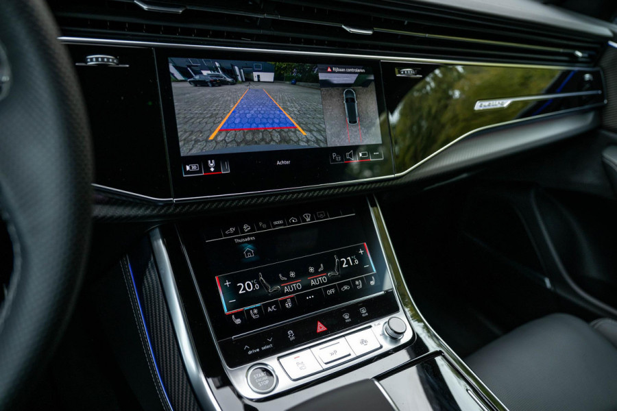 Audi Q8 60 TFSI e quattro S Competition Nightvision Nardo Audi Q8 60 TFSI e quattro S Competition Nightvision Nardo