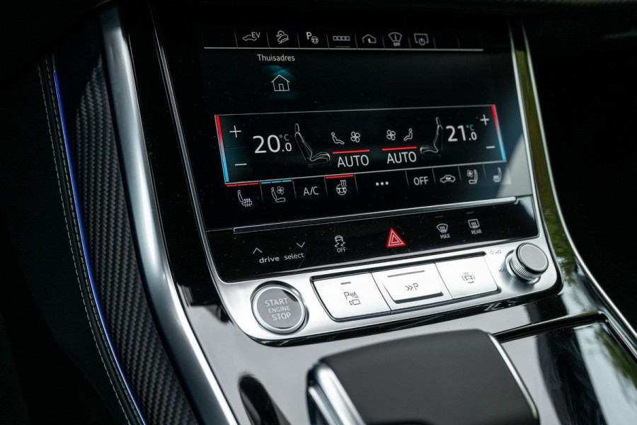 Audi Q8 60 TFSI e quattro S Competition Nightvision Nardo Audi Q8 60 TFSI e quattro S Competition Nightvision Nardo