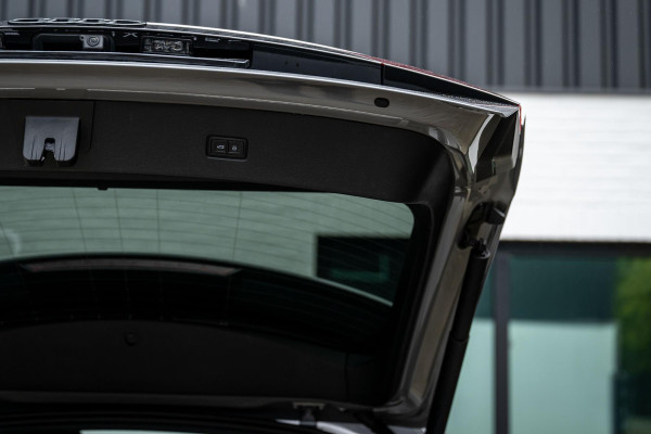 Audi Q8 60 TFSI e quattro S Competition Nightvision Nardo Audi Q8 60 TFSI e quattro S Competition Nightvision Nardo