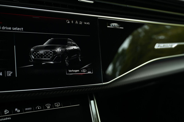 Audi Q8 60 TFSI e quattro S Competition Nightvision Nardo Audi Q8 60 TFSI e quattro S Competition Nightvision Nardo