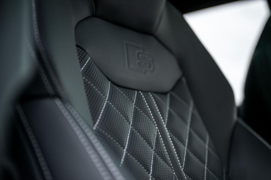 Audi Q8 60 TFSI e quattro S Competition Nightvision Nardo Audi Q8 60 TFSI e quattro S Competition Nightvision Nardo