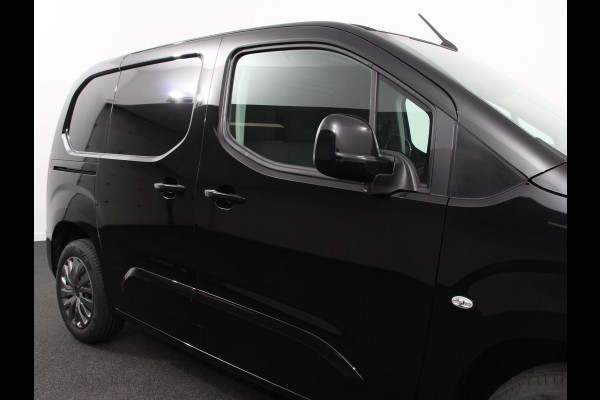Peugeot Partner 1.5 BlueHDi 130 EAT8 S&S L1 Automaat DEMO! Navigatie Apple Carplay / Android Auto DAB trekhaak Cruise Control Airco Houten bekleding laadruimte Peugeot Partner 1.5 BlueHDi 130 EAT8 S&S L1 Automaat DEMO! Navigatie Apple Carplay / Android Auto DAB trekhaak Cruise Control Airco Houten bekleding laadruimte