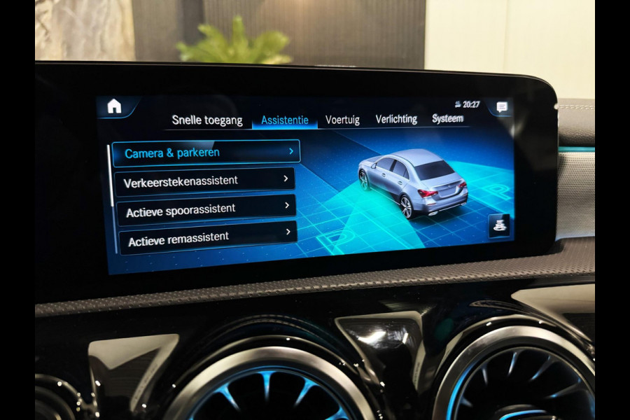 Mercedes-Benz A-Klasse 250e AMG Launch Edit |PANO|MEMORY|SFEER|CAMERA|BLIND SPOT Mercedes-Benz A-Klasse 250e AMG Launch Edit |PANO|MEMORY|SFEER|CAMERA|BLIND SPOT