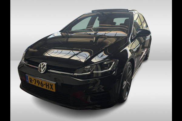Volkswagen Golf 1.4 TSI Highline Business R / Panoramadak / Camera / Leder / Keyless / Dynaudio / 19'' / Navi. Proff / Stoelverwarming / DAB / Dodehoek Volkswagen Golf 1.4 TSI Highline Business R / Panoramadak / Camera / Leder / Keyless / Dynaudio / 19'' / Navi. Proff / Stoelverwarming / DAB / Dodehoek