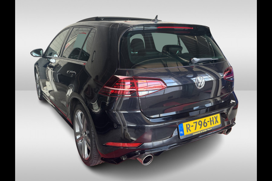 Volkswagen Golf 1.4 TSI Highline Business R / Panoramadak / Camera / Leder / Keyless / Dynaudio / 19'' / Navi. Proff / Stoelverwarming / DAB / Dodehoek Volkswagen Golf 1.4 TSI Highline Business R / Panoramadak / Camera / Leder / Keyless / Dynaudio / 19'' / Navi. Proff / Stoelverwarming / DAB / Dodehoek