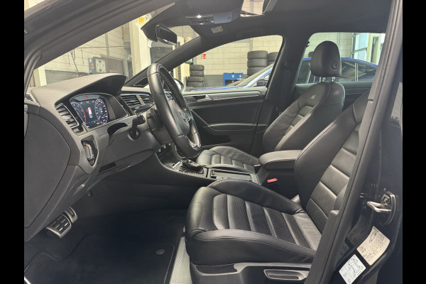 Volkswagen Golf 1.4 TSI Highline Business R / Panoramadak / Camera / Leder / Keyless / Dynaudio / 19'' / Navi. Proff / Stoelverwarming / DAB / Dodehoek Volkswagen Golf 1.4 TSI Highline Business R / Panoramadak / Camera / Leder / Keyless / Dynaudio / 19'' / Navi. Proff / Stoelverwarming / DAB / Dodehoek
