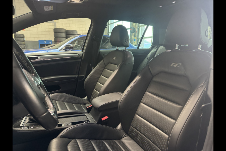 Volkswagen Golf 1.4 TSI Highline Business R / Panoramadak / Camera / Leder / Keyless / Dynaudio / 19'' / Navi. Proff / Stoelverwarming / DAB / Dodehoek Volkswagen Golf 1.4 TSI Highline Business R / Panoramadak / Camera / Leder / Keyless / Dynaudio / 19'' / Navi. Proff / Stoelverwarming / DAB / Dodehoek