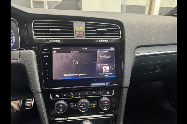 Volkswagen Golf 1.4 TSI Highline Business R / Panoramadak / Camera / Leder / Keyless / Dynaudio / 19'' / Navi. Proff / Stoelverwarming / DAB / Dodehoek Volkswagen Golf 1.4 TSI Highline Business R / Panoramadak / Camera / Leder / Keyless / Dynaudio / 19'' / Navi. Proff / Stoelverwarming / DAB / Dodehoek