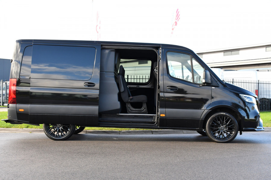 Mercedes-Benz Sprinter 317 1.9 CDI L2H1 DC AMG Edition Camera, Cruise, Carplay, Trekhaak, 170pk, Sensoren, LED, Multimedia, Uniek! Mercedes-Benz Sprinter 317 1.9 CDI L2H1 DC AMG Edition Camera, Cruise, Carplay, Trekhaak, 170pk, Sensoren, LED, Multimedia, Uniek!