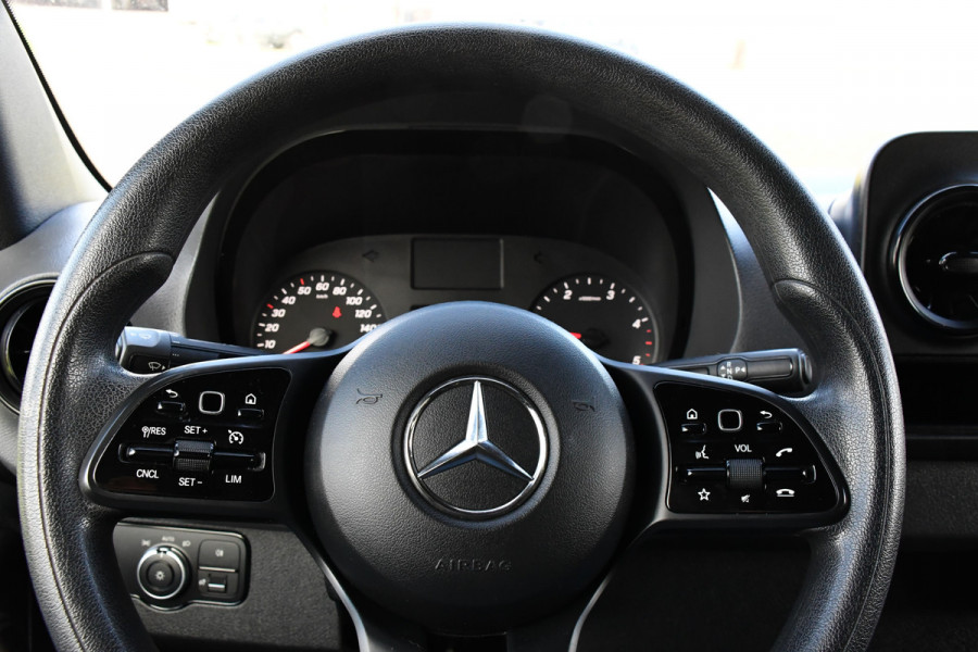 Mercedes-Benz Sprinter 317 1.9 CDI L2H1 DC AMG Edition Camera, Cruise, Carplay, Trekhaak, 170pk, Sensoren, LED, Multimedia, Uniek! Mercedes-Benz Sprinter 317 1.9 CDI L2H1 DC AMG Edition Camera, Cruise, Carplay, Trekhaak, 170pk, Sensoren, LED, Multimedia, Uniek!