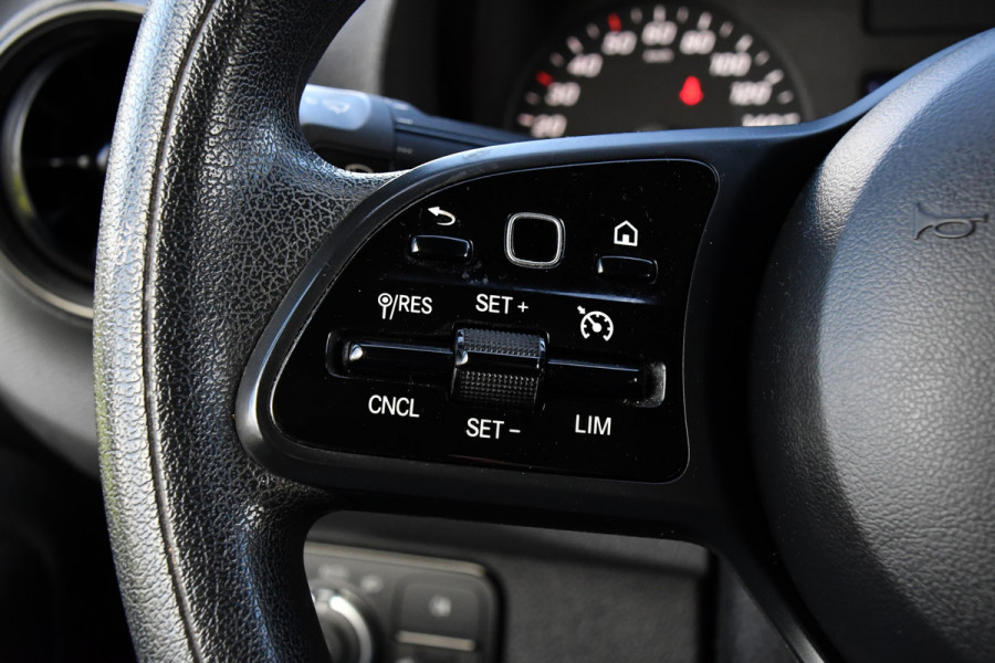 Mercedes-Benz Sprinter 317 1.9 CDI L2H1 DC AMG Edition Camera, Cruise, Carplay, Trekhaak, 170pk, Sensoren, LED, Multimedia, Uniek! Mercedes-Benz Sprinter 317 1.9 CDI L2H1 DC AMG Edition Camera, Cruise, Carplay, Trekhaak, 170pk, Sensoren, LED, Multimedia, Uniek!