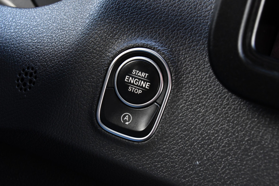 Mercedes-Benz Sprinter 317 1.9 CDI L2H1 DC AMG Edition Camera, Cruise, Carplay, Trekhaak, 170pk, Sensoren, LED, Multimedia, Uniek! Mercedes-Benz Sprinter 317 1.9 CDI L2H1 DC AMG Edition Camera, Cruise, Carplay, Trekhaak, 170pk, Sensoren, LED, Multimedia, Uniek!