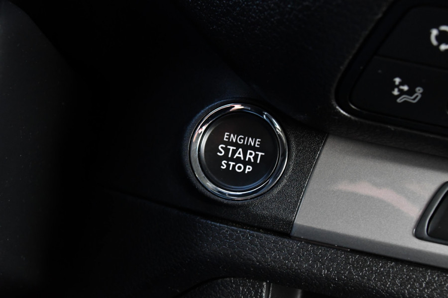 Citroën Jumpy 2.0 BlueHDI 180 L3 DC PB Edition 360 Camera, Cruise, Carplay, 177pk, Stuurverwarming, Clima, LED, Automaat, Trekhaak, Keyless, Uniek! Citroën Jumpy 2.0 BlueHDI 180 L3 DC PB Edition 360 Camera, Cruise, Carplay, 177pk, Stuurverwarming, Clima, LED, Automaat, Trekhaak, Keyless, Uniek!