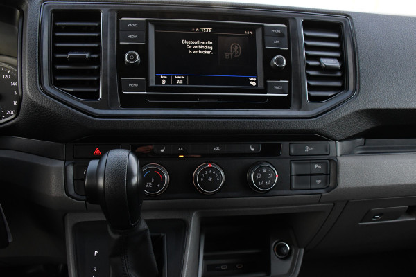 Volkswagen Crafter 35 2.0 TDI L3H2 Black Edition Camera, Carplay, Stoelverwarming, LED, Trekhaak, Sensoren, multimedia, Automaat, Uniek! Volkswagen Crafter 35 2.0 TDI L3H2 Black Edition Camera, Carplay, Stoelverwarming, LED, Trekhaak, Sensoren, multimedia, Automaat, Uniek!