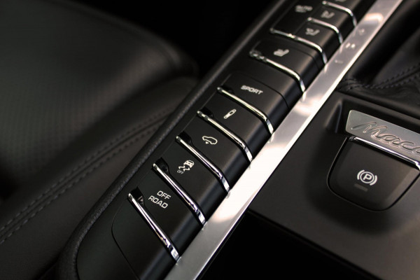 Porsche Macan S 3.0 PDK Aut. Pano, Memory, Luchtvering Porsche Macan S 3.0 PDK Aut. Pano, Memory, Luchtvering