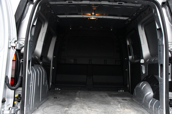 Volkswagen Caddy Cargo Maxi 2.0 TDI PB Edition Camera, Cruise, Carplay, 122PK, Automaat, Sensoren, Multimedia, UNIEK! Volkswagen Caddy Cargo Maxi 2.0 TDI PB Edition Camera, Cruise, Carplay, 122PK, Automaat, Sensoren, Multimedia, UNIEK!