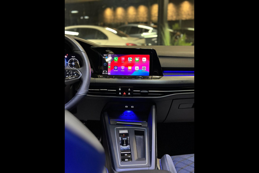 Volkswagen Golf 2.0 TSI R 4Motion|PANO|HEAD UP|BOMVOL! Volkswagen Golf 2.0 TSI R 4Motion|PANO|HEAD UP|BOMVOL!