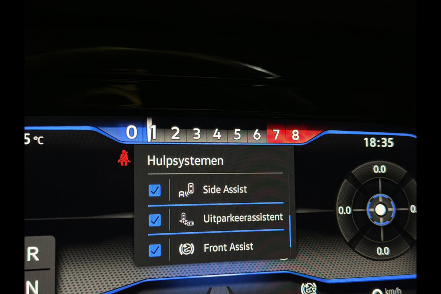 Volkswagen Golf 2.0 TSI R 4Motion|PANO|HEAD UP|BOMVOL! Volkswagen Golf 2.0 TSI R 4Motion|PANO|HEAD UP|BOMVOL!