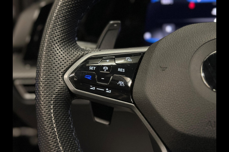 Volkswagen Golf 2.0 TSI R 4Motion|PANO|HEAD UP|BOMVOL! Volkswagen Golf 2.0 TSI R 4Motion|PANO|HEAD UP|BOMVOL!