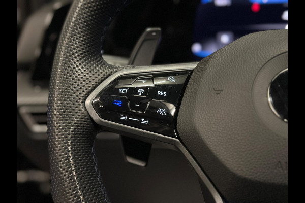 Volkswagen Golf 2.0 TSI R 4Motion|PANO|HEAD UP|BOMVOL! Volkswagen Golf 2.0 TSI R 4Motion|PANO|HEAD UP|BOMVOL!