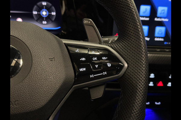 Volkswagen Golf 2.0 TSI R 4Motion|PANO|HEAD UP|BOMVOL! Volkswagen Golf 2.0 TSI R 4Motion|PANO|HEAD UP|BOMVOL!