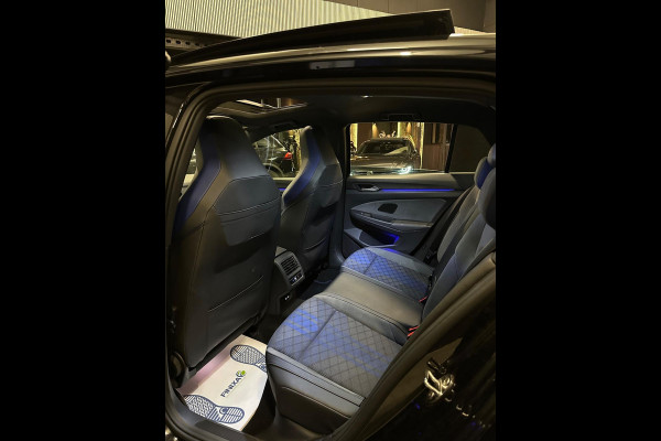 Volkswagen Golf 2.0 TSI R 4Motion|PANO|HEAD UP|BOMVOL! Volkswagen Golf 2.0 TSI R 4Motion|PANO|HEAD UP|BOMVOL!