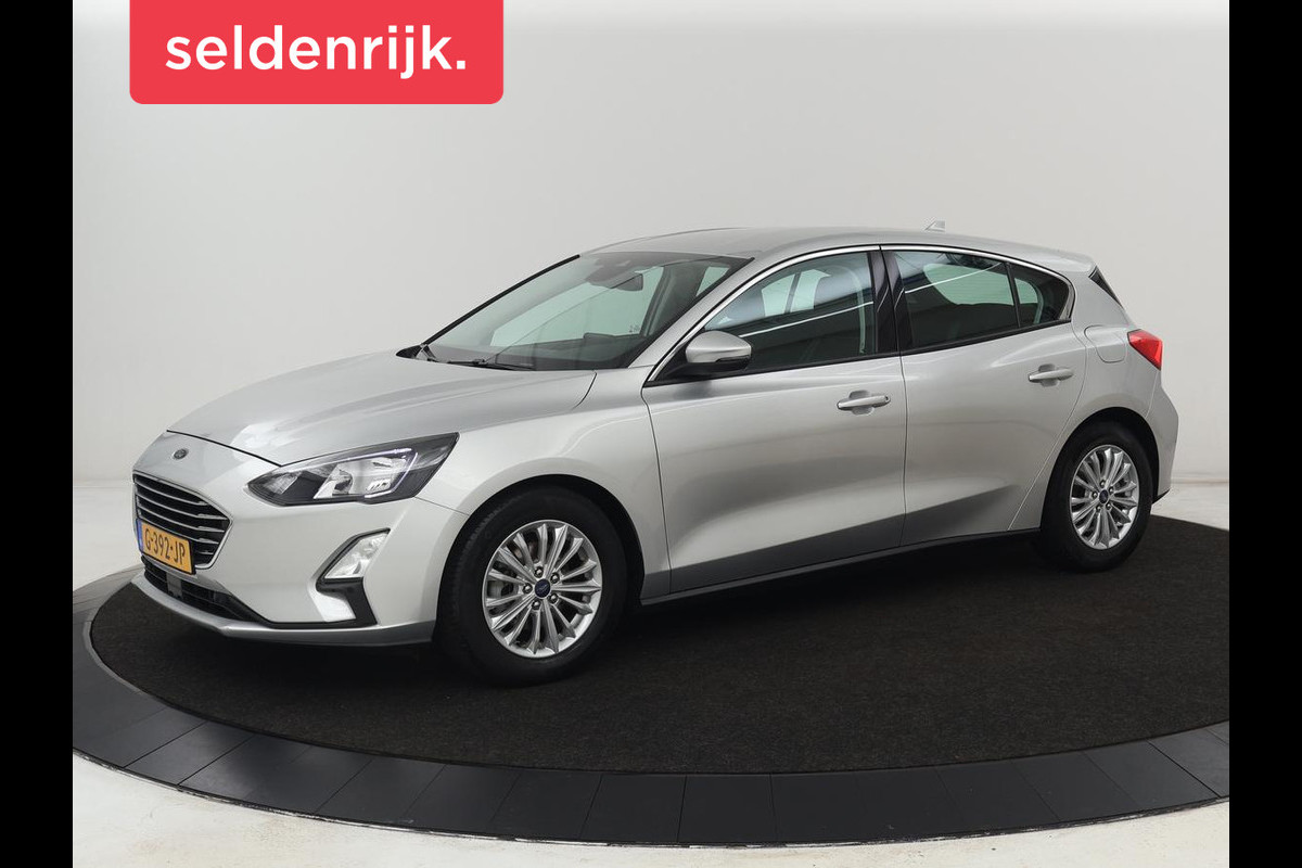 Ford Focus 1.0 EcoBoost Titanium | Automaat | Carplay | Navigatie | Keyless | Parkeerhulp | Climate control | Cruise control | Bluetooth