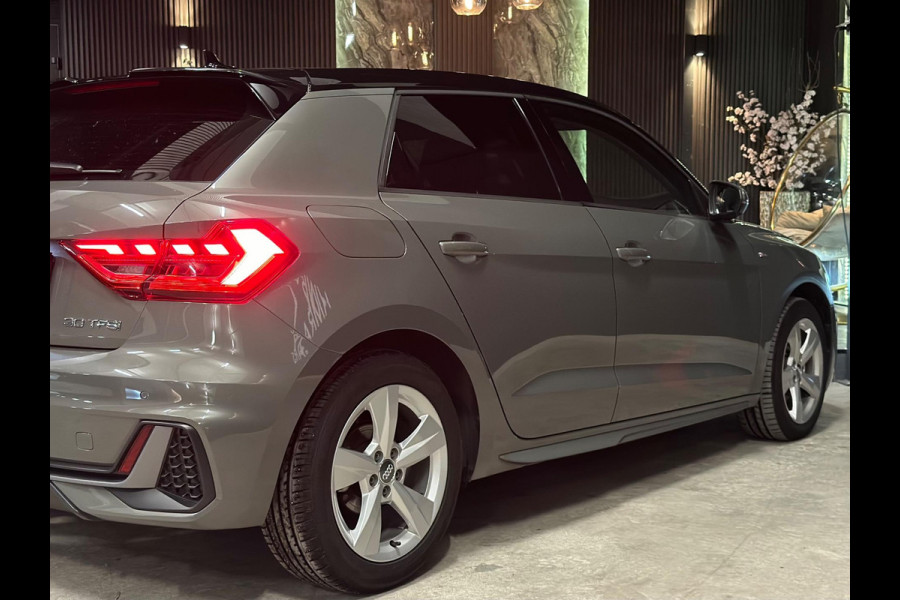 Audi A1 Sportback 30 TFSI S-Line|Automaat|Virtual|Stoelverw Audi A1 Sportback 30 TFSI S-Line|Automaat|Virtual|Stoelverw