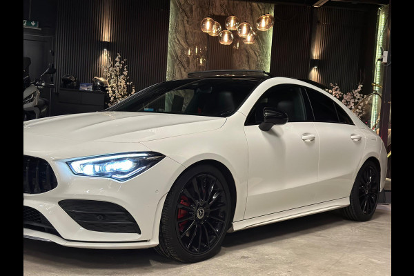 Mercedes-Benz CLA-Klasse 200 AMG|PANO|SFEER|MEMORY|BOMVOL! Mercedes-Benz CLA-Klasse 200 AMG|PANO|SFEER|MEMORY|BOMVOL!