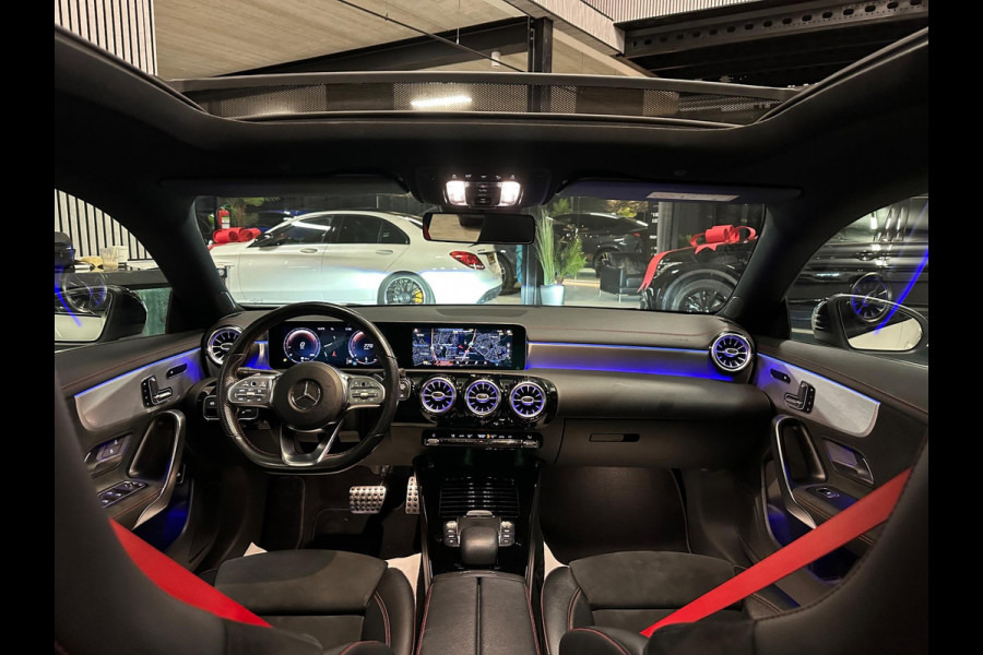 Mercedes-Benz CLA-Klasse 200 AMG|PANO|SFEER|MEMORY|BOMVOL! Mercedes-Benz CLA-Klasse 200 AMG|PANO|SFEER|MEMORY|BOMVOL!