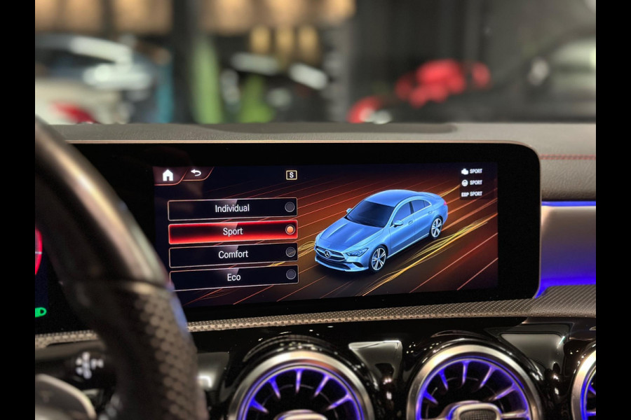 Mercedes-Benz CLA-Klasse 200 AMG|PANO|SFEER|MEMORY|BOMVOL! Mercedes-Benz CLA-Klasse 200 AMG|PANO|SFEER|MEMORY|BOMVOL!