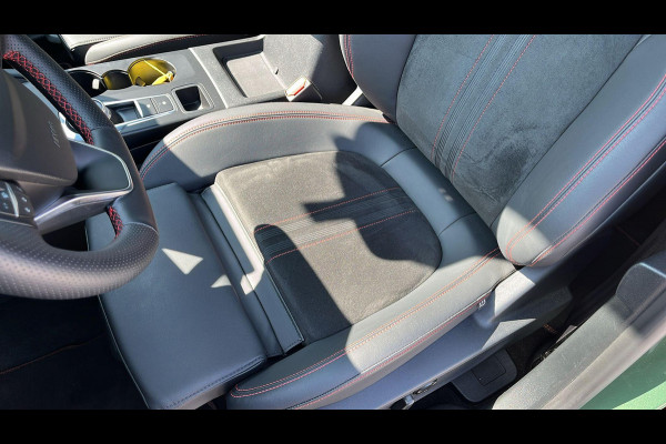 Ford Kuga 2.5 FHEV ST-Line X SCI | 190pk | Driver Assistance Pack | Technology Pack | Panoramadak | Geen stekker nodig | Winterpack | All Weather Banden | 1.600kg Trekgewicht