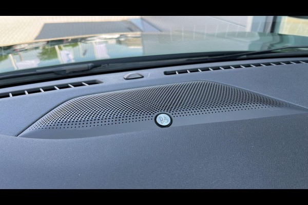 Ford Kuga 2.5 FHEV ST-Line X SCI | 190pk | Driver Assistance Pack | Technology Pack | Panoramadak | Geen stekker nodig | Winterpack | All Weather Banden | 1.600kg Trekgewicht